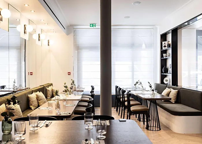 Best Western Premier The Blake Paris Gare Saint Lazare