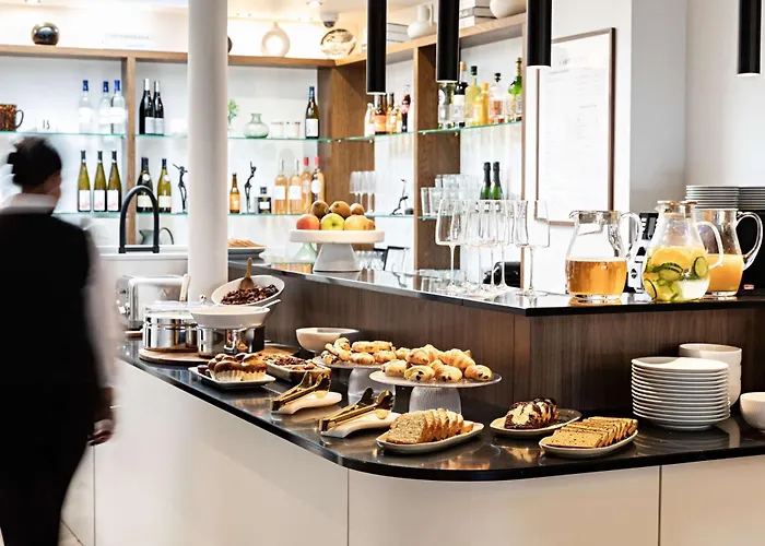 Best Western Premier The Blake Paris Gare Saint Lazare